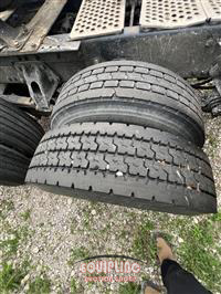 2019 Kenworth T680 6X4 T/A SLEEPER TRUCK TRA