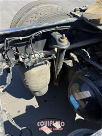 2023 Kenworth T680 6X4 T/A SLEEPER TRUCK TRA