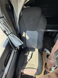 2023 Kenworth T680 6X4 T/A SLEEPER TRUCK TRA