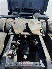 2023 Kenworth T680 6X4 T/A SLEEPER TRUCK TRA