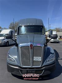 2023 Kenworth T680 6X4 T/A SLEEPER TRUCK TRA