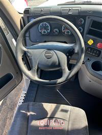 2016 Freightliner CASCADIA