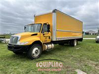 2018 International 4300 4X2 S/A 26FT BOX TRUCK