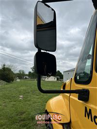 2018 International 4300 4X2 S/A 26FT BOX TRUCK