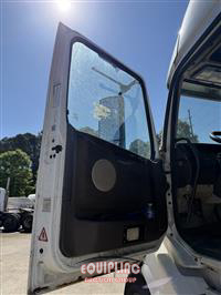 2015 Volvo VNL 6X4 T/A SLEEPER TRUCK TRAC