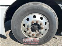 2021 Freightliner CASCADIA 6X4 T/A SLEEPER TRUCK