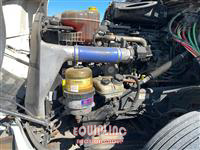 2021 Freightliner CASCADIA 6X4 T/A SLEEPER TRUCK