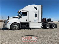 2021 Freightliner CASCADIA 6X4 T/A SLEEPER TRUCK