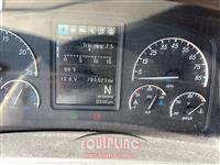 2021 Freightliner CASCADIA 6X4 T/A SLEEPER TRUCK