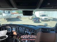 2021 Freightliner CASCADIA 6X4 T/A SLEEPER TRUCK