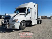 2021 Freightliner CASCADIA 6X4 T/A SLEEPER TRUCK