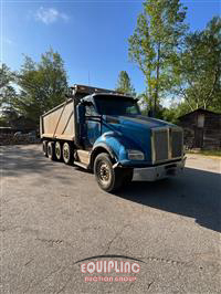 2017 Kenworth T880 QUAD/A DUMP TRUCK