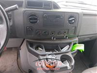 2015 Ford E-450 4X2 S/A 18FT BOX TRUCK