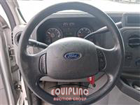 2015 Ford E-450 4X2 S/A 18FT BOX TRUCK