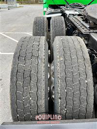 2016 Kenworth T880 DAY CAB