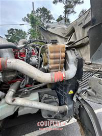 2016 International LF687 T/A 6X4 SLEEPER TRUCK TR