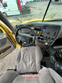 2014 Freightliner CASCADIA