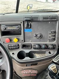 2014 Freightliner CASCADIA