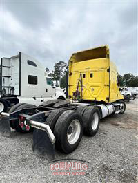 2014 Freightliner CASCADIA