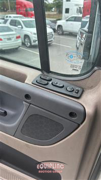 2015 Freightliner CASCADIA