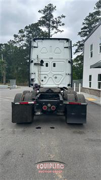 2015 Freightliner CASCADIA