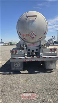 2011 DRAGON TANKER  T/A 44FT TRAILER