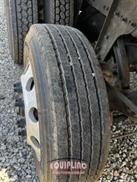 2017 Western Star 4700 TRI/A FLATBED W/ CRANE TR