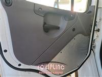 2019 Freightliner M2 4X2 S/A 28FT NON CDL BOX TR