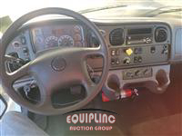 2019 Freightliner M2 4X2 S/A 28FT NON CDL BOX TR