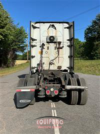 2018 Freightliner CASCADIA 6X4 T/A SLEEPER TRUCK