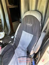 2018 Freightliner CASCADIA 6X4 T/A SLEEPER TRUCK