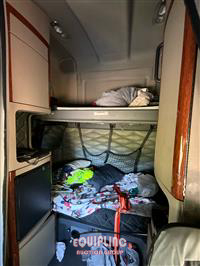 2018 Freightliner CASCADIA 6X4 T/A SLEEPER TRUCK