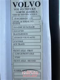 2016 Volvo VNL 6X4 T/A SLEEPER TRUCK TRAC