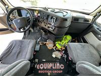 2016 Volvo VNL 6X4 T/A SLEEPER TRUCK TRAC