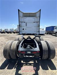 2016 Volvo VNL 6X4 T/A SLEEPER TRUCK TRAC