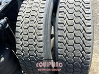 2016 Volvo VNL 6X4 T/A SLEEPER TRUCK TRAC