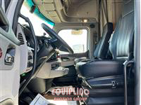 2023 Peterbilt 579