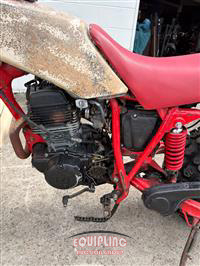 1987 YAMAHA WB 200 DIRT BIKE