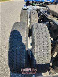 2019 Volvo VNL64T740