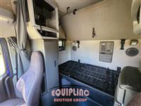 2019 Volvo VNL64T740