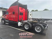 2015 Peterbilt 579 6X4 T/A SLEEPER TRUCK TRAC