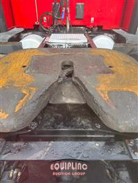 2015 Peterbilt 579 6X4 T/A SLEEPER TRUCK TRAC