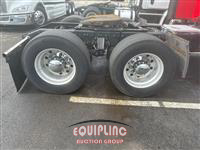 2015 Peterbilt 579 6X4 T/A SLEEPER TRUCK TRAC