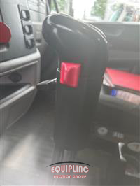 2015 Peterbilt 579 6X4 T/A SLEEPER TRUCK TRAC