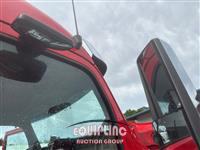 2015 Peterbilt 579 6X4 T/A SLEEPER TRUCK TRAC