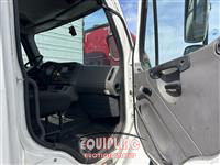 2015 Freightliner M2