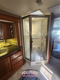 2004 COUNTRY CO INTRIGUE T/A MOTORCOACH