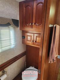 2004 COUNTRY CO INTRIGUE T/A MOTORCOACH