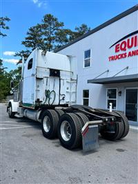 2001 Freightliner FLD132