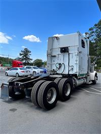 2001 Freightliner FLD132